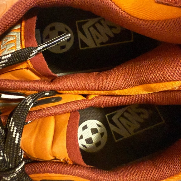 VANS MTE Crosspath VN000CVU52K Orange US Mens Size 10.5 - Picture 8 of 9